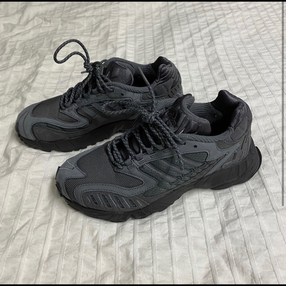 Grey Torsion TRDC Adidas Sneakers - Picture 1 of 3